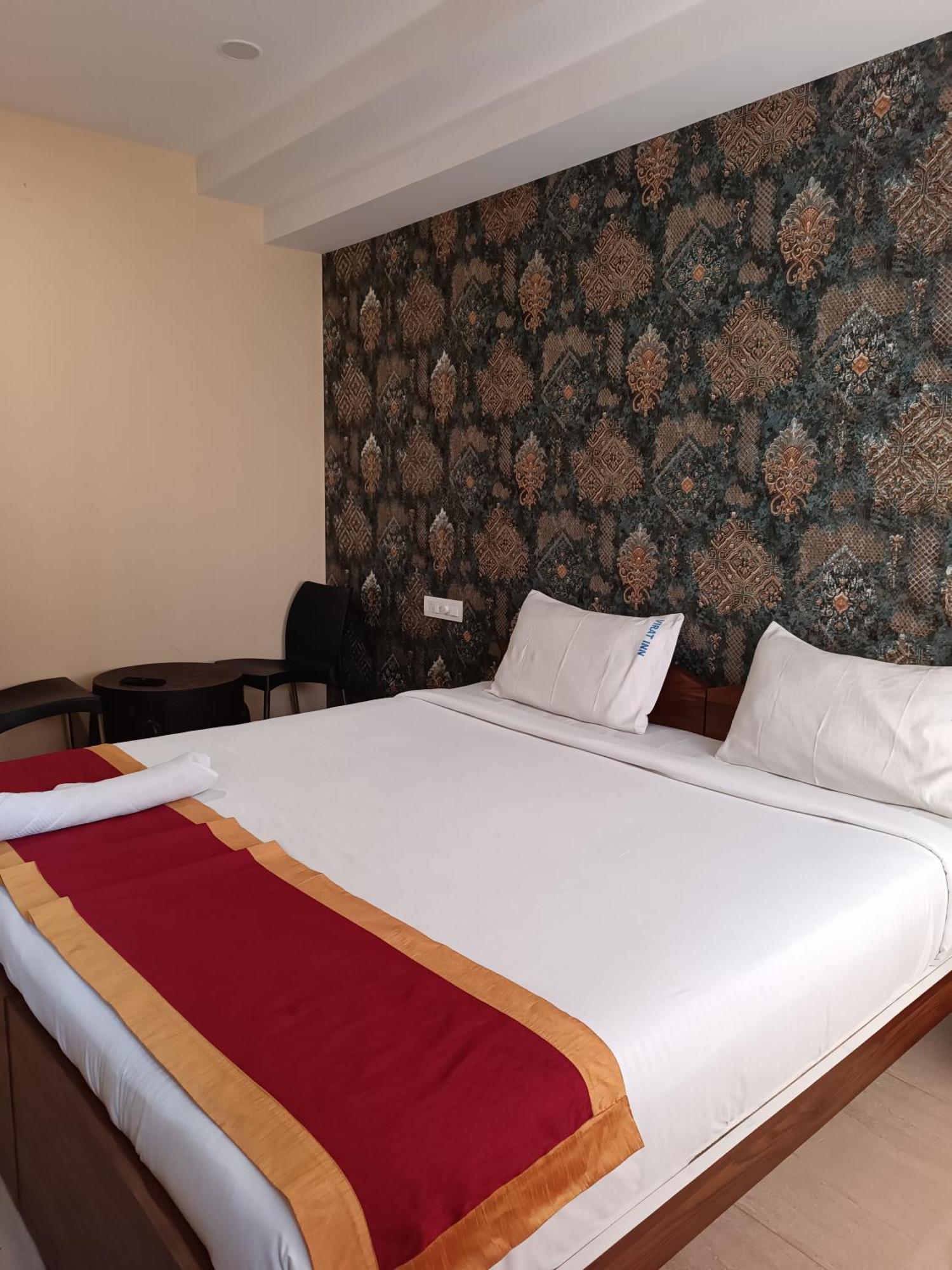 Hotel Pallavi Grand Бангалор Экстерьер фото